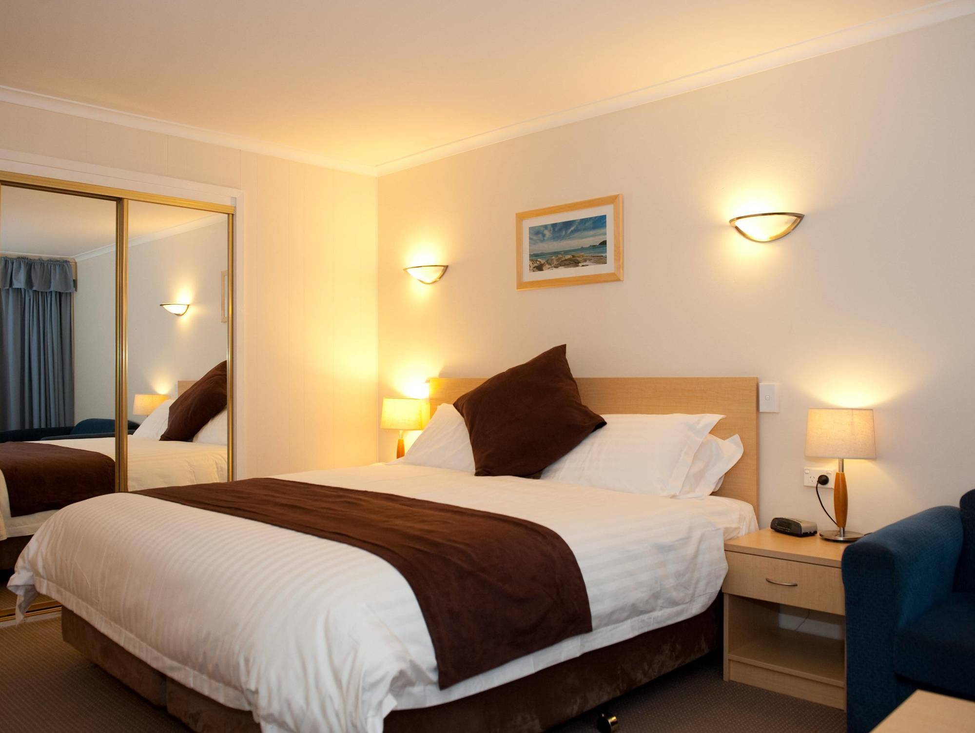 Best Western Balmoral Motor Inn Гленорчи Экстерьер фото